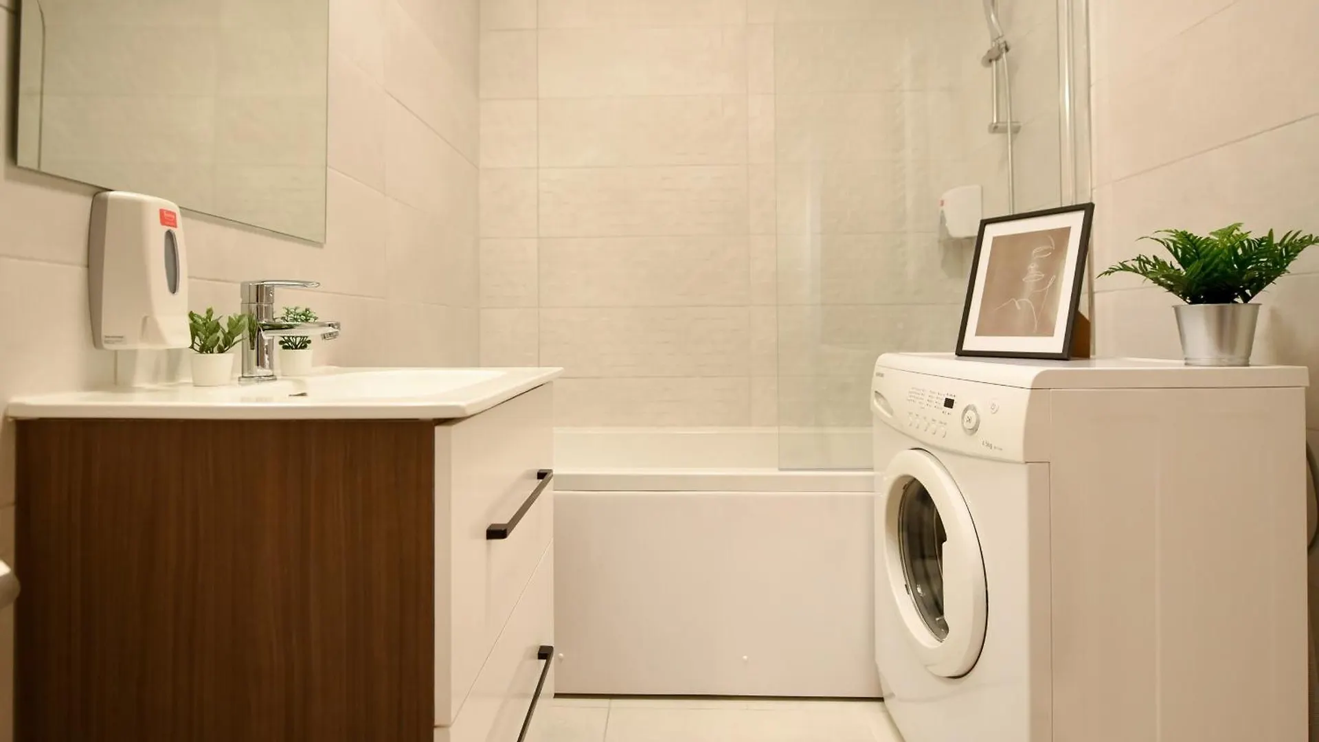アパート Modern Studios In Nerva Traian - Contemporary Living At Its Finest ブカレスト